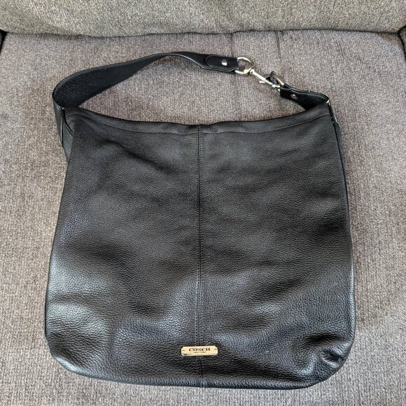 Black COACH Leather Shoulder Bag - Picture 1 of 6